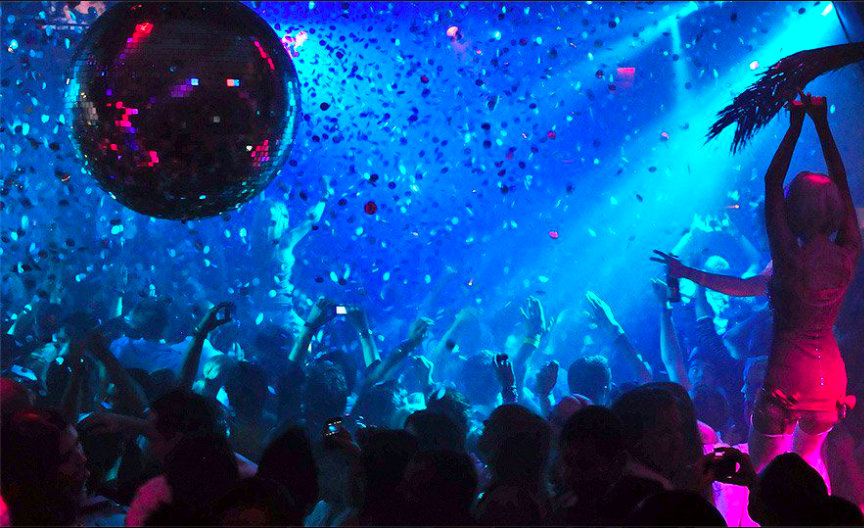 Feste di apertura a Ibiza, affitto di ville di grande valore