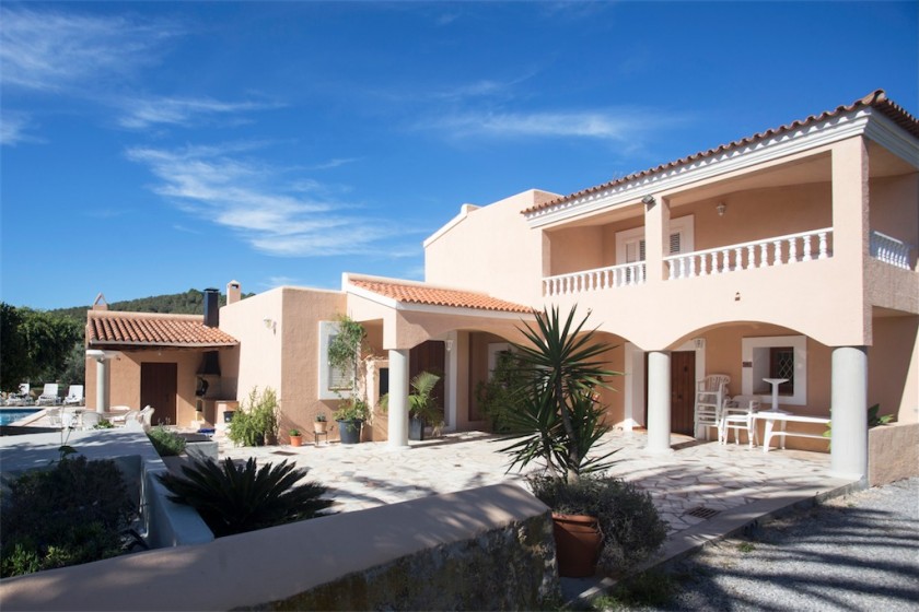 Grote villa's te huur op Ibiza