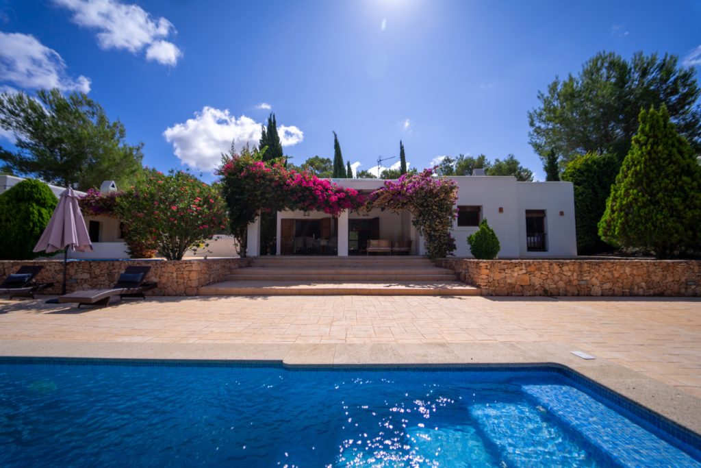 October Ibiza holiday discounts - Villa Tegui (Can Teni) - Ibiza Villas 2000