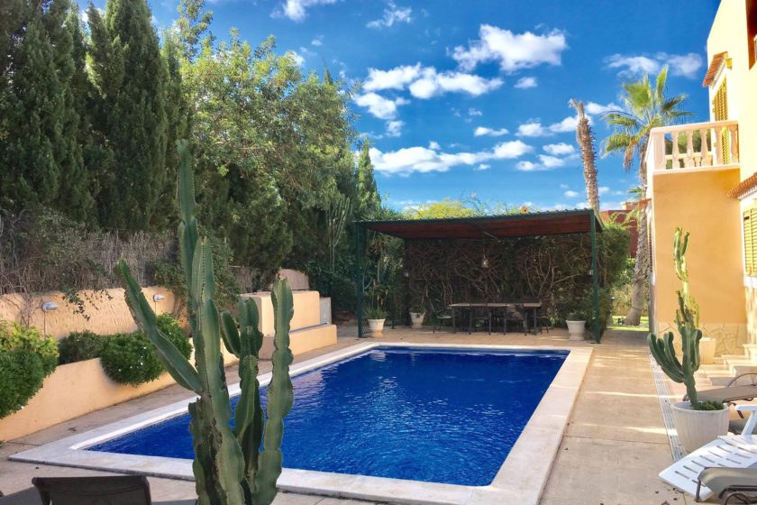 renting a villa in ibiza