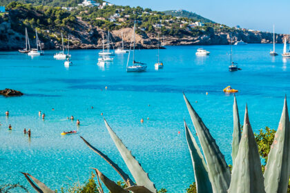 Ibiza Villas 2000 - October Ibiza holiday discounts