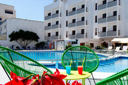Ons nieuwe appartementenhotel op Ibiza in het hart van San Antonio