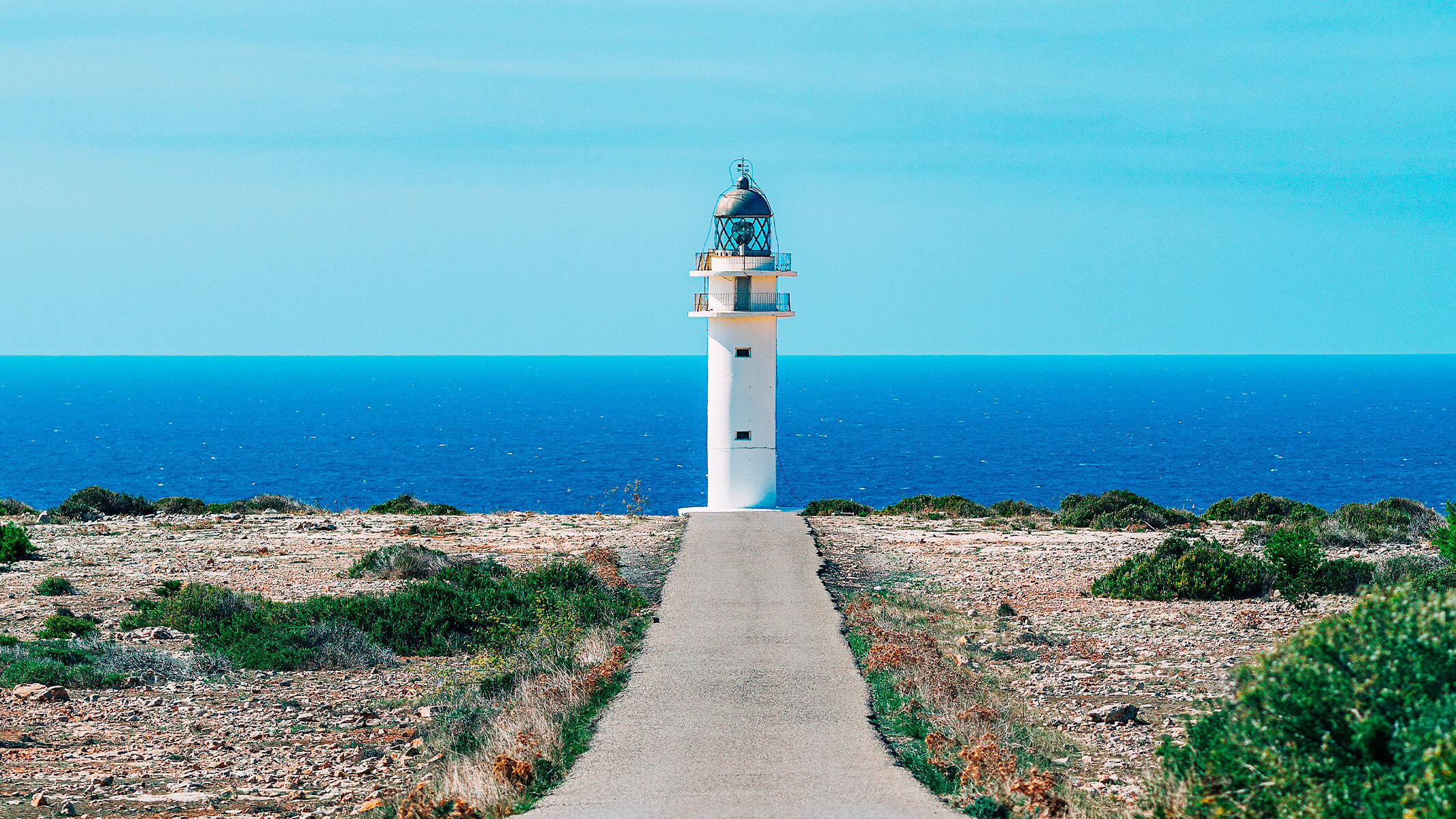 Ibiza Villas 2000 - The Best Beaches In Formentera - Faro En Playa De Formentera