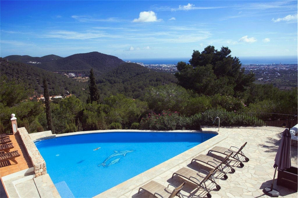 Ibiza villa korting week 18