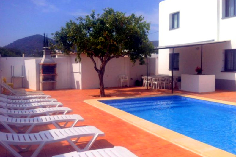 large villas to rent in ibiza