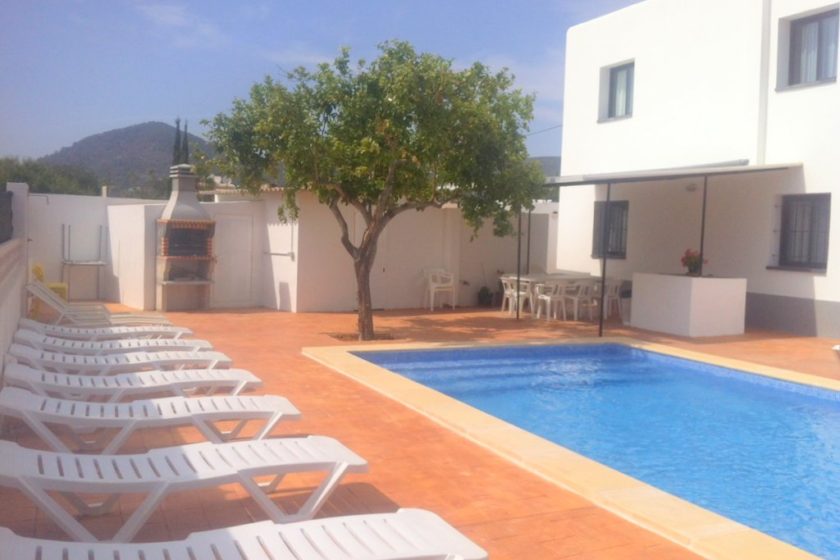 Ibiza villa rental discount week 19